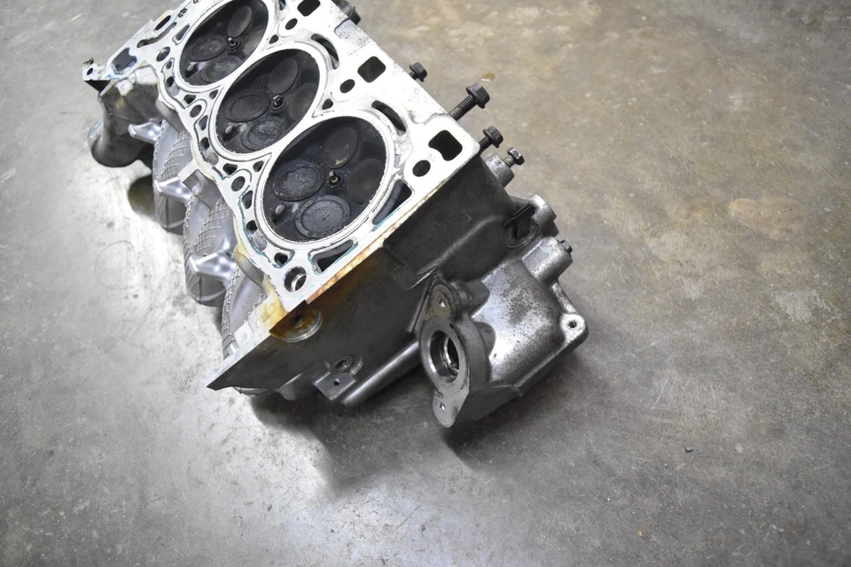 2010 2011 雪佛兰科迈罗司机 LH 气缸盖 3.6 V6 12590609 — 第 2/4 张图片