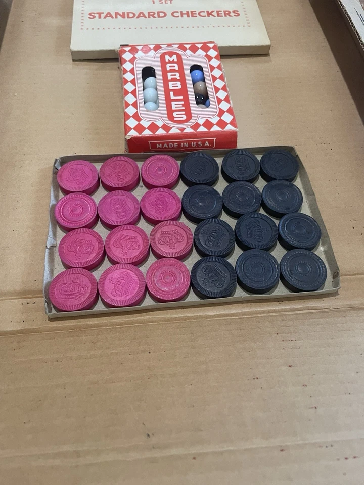 Vintage SAN LOO Chinese Checkers Game Board Tin Northwestern Products Missouri - Image 2 of 4