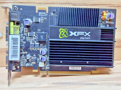 XFX Grafikkarte   PCI Express   gebraucht / ungetestet   play hard