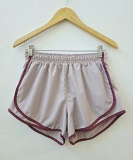 Pantalones cortos deportivos para correr forrados Nike Tempo para mujer talla mediana rosa pálido