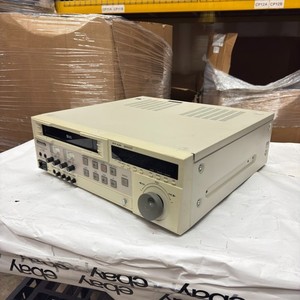 ★【 中古/動作品 】★ PANASONIC AG-7650/再生確認済み】 Panasonic AG-7650-P S-VHS Professional Video Tape Deck Player