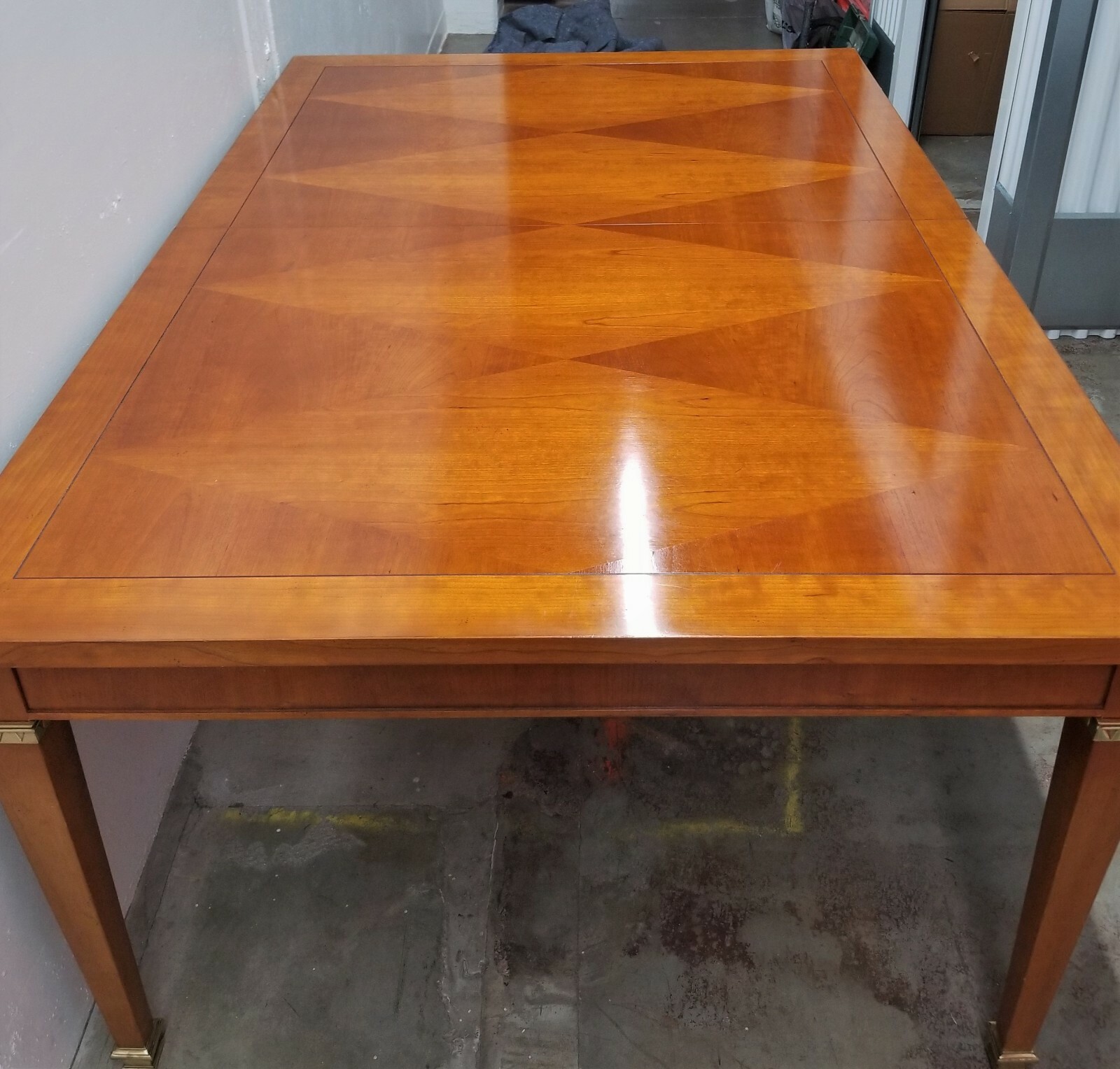 Elegant dining room table, Baker Stately Homes, cherry wood