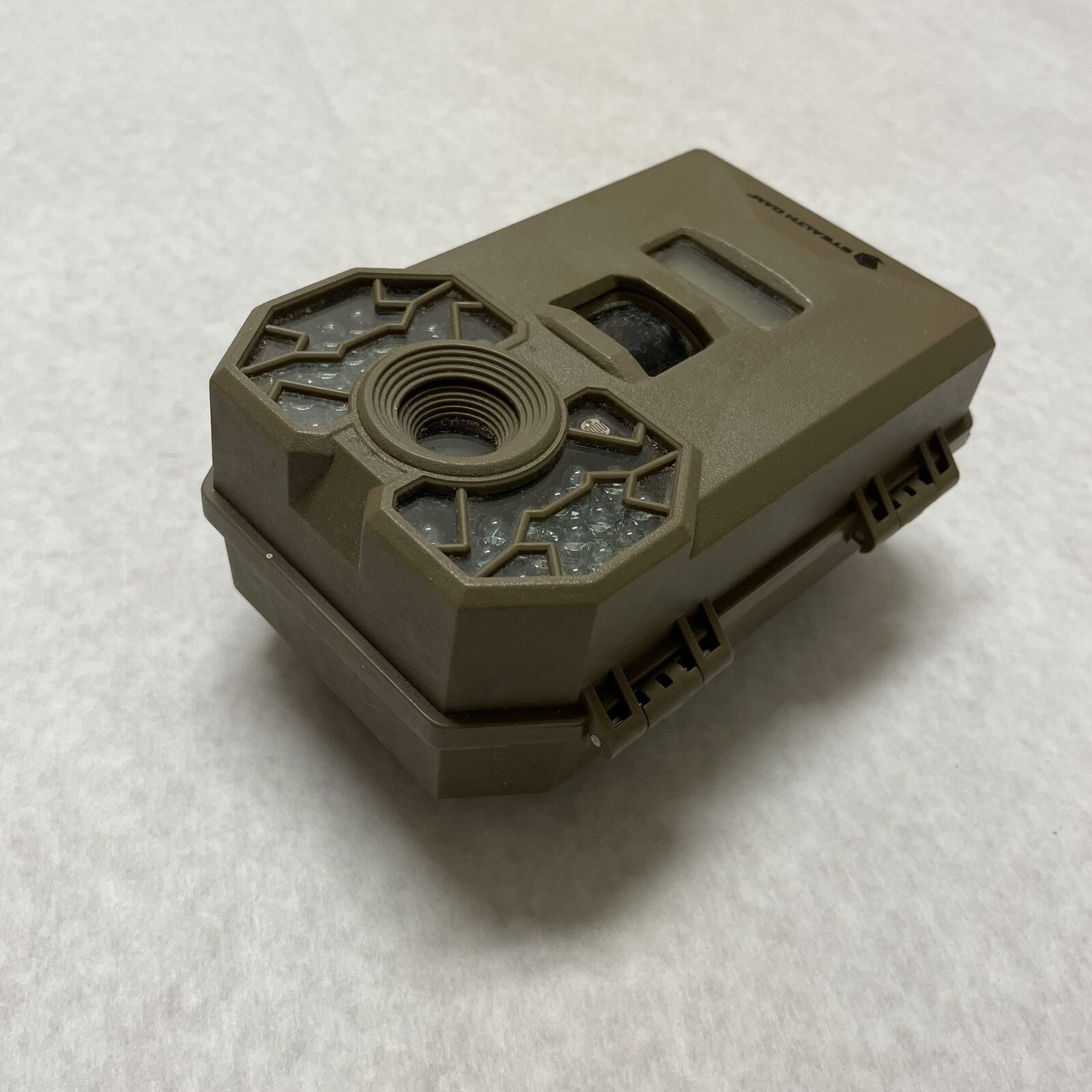 Stealth Cam STCG30 G Series Trail Camera w/SD Card, Camlock Box Theft Security Thư viện Quản