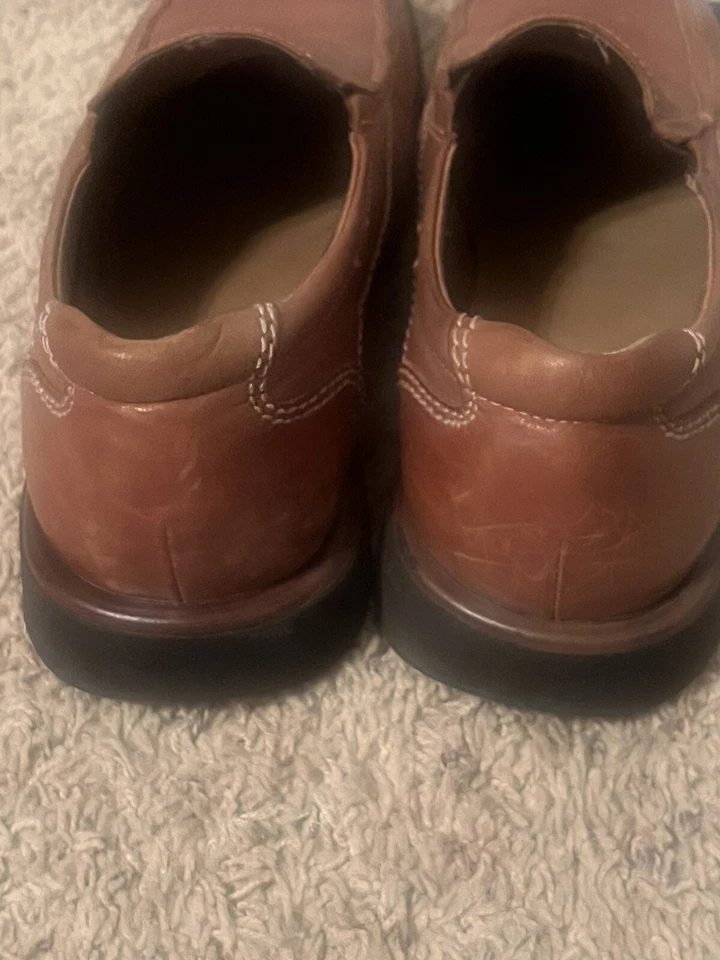 Sapatos sociais de couro Cambridge Classics marrom biqueira quadrada usada poucas vezes tamanho 9.5 - Imagem 4 de 4