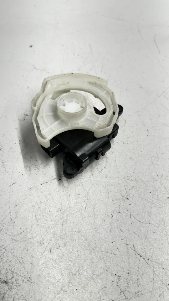 Actuador de puerta Hyundai Elantra 2011-2016 mezcla de climatización 4 estaciones OEM Foto 2 de 4