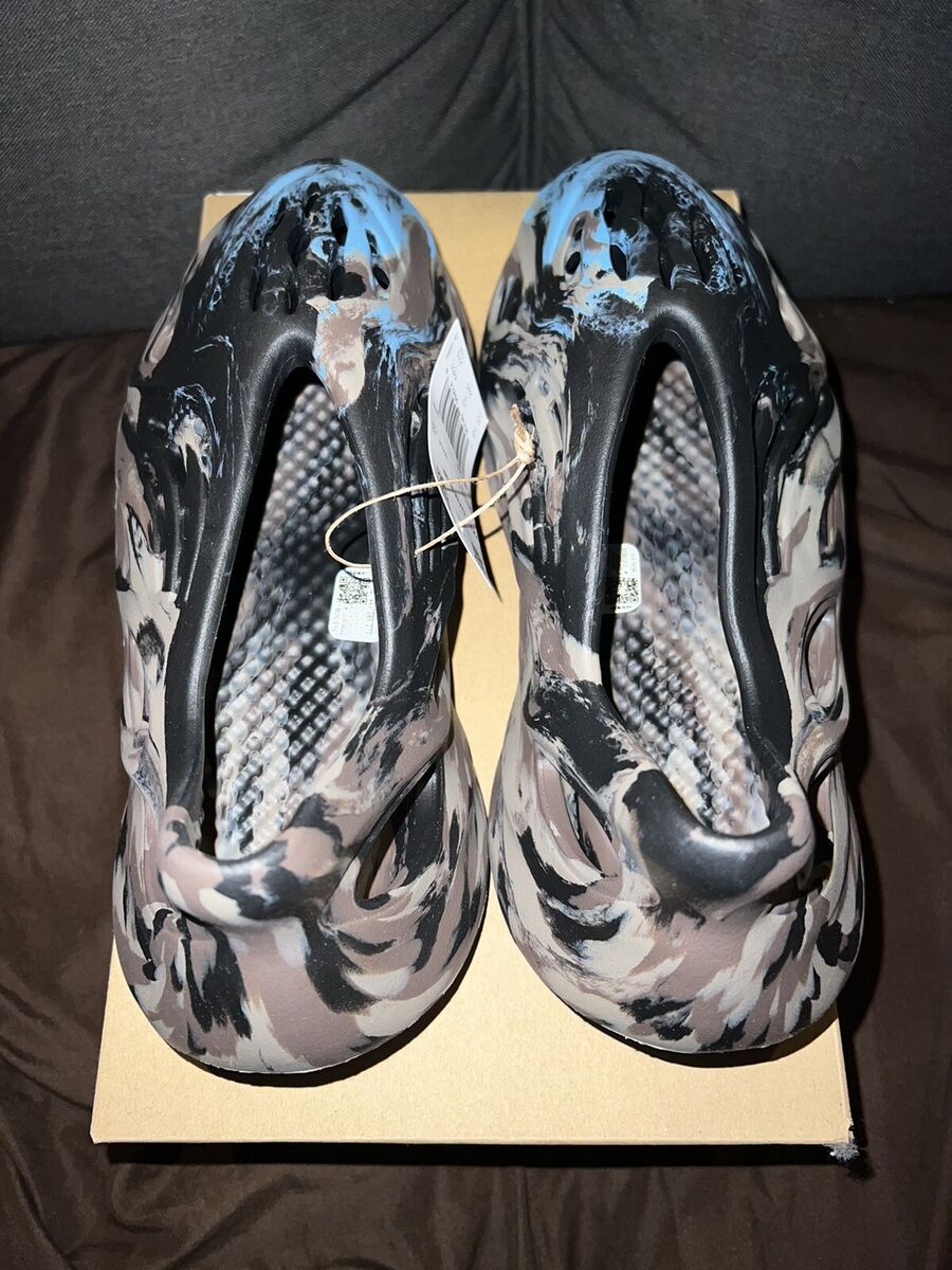 Adidas Yeezy Foam RNR MX Cinder Size 10 Brand New Adidas Yeezy Foam RNR MX Cinder Size 10 Brand New