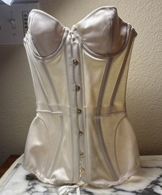 Agent Provocateur &ldquo;Knickers Forever&rdquo; White Corset Bustier Top sz 2 *****