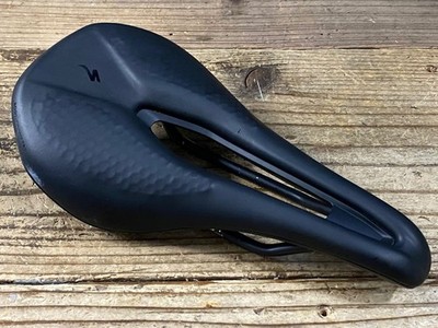 Specialized Power Expert mit Spiegelsattel 130 mm hohle Titanschienen schwarz
