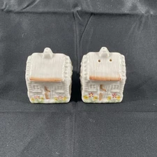 Pair Of Belleek Glossy Porcelain Irish Cottage Salt & Pepper Shakers Ireland