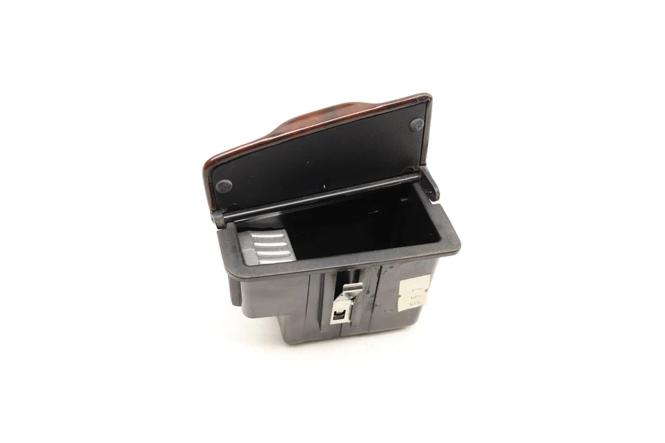 AUDI A8 QUATTRO 2000-2002 4,2 L - Cenicero puerta derecha trasero / bandeja ceniza 4D0857406B Foto 2 de 4