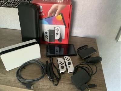 Nintendo Switch  OLED Spielekonsole Weiß