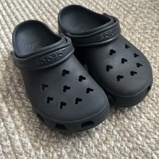 Crocs - Disney Parks Black With Mouse Shaped Holes - Crocs   Size M5 and W7 flr