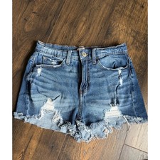 SO High Rise Curvy Mom Shorts Size 3/26W Distressed Denim 0012