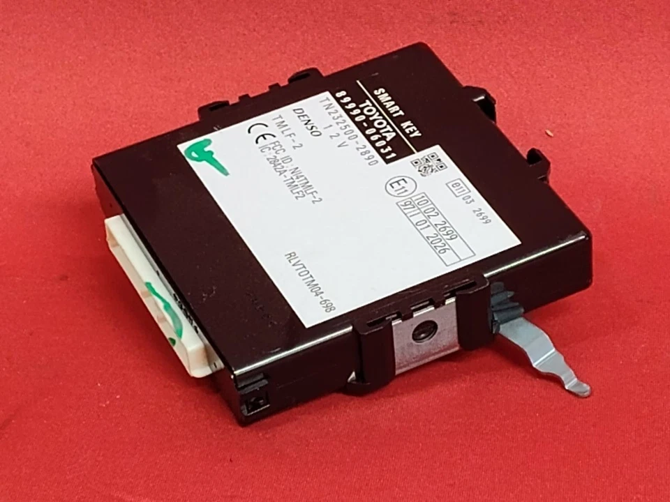 2007-2011 Toyota Camry Keyless Entry Smart Key Control Module 89990-06031 - Image 2 of 4