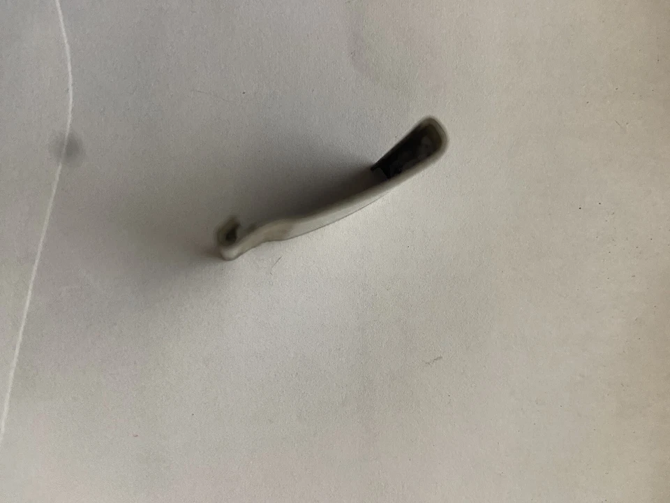 1266710543 PARABRISAS Trim 300SD 300SE 420SEL 560SEC 500SEC 420SEC 350SD AMG Foto 4 de 4