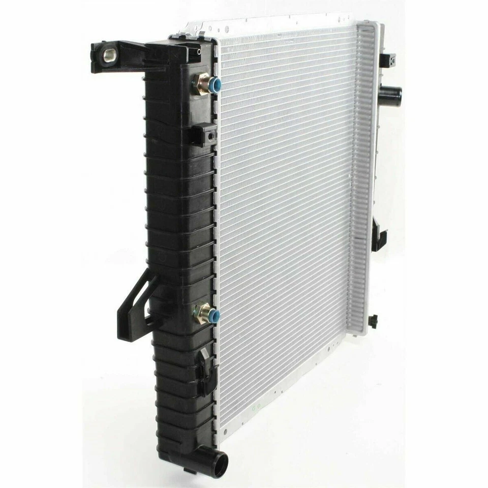 Radiador L4 2,3 L (2470) para Ford Ranger 2001 2011 Foto 2 de 2
