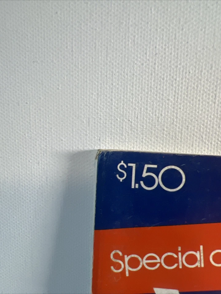 New York Yankees 1976 Team Yearbook Pre Owned Munson Pinella Nettles New Stadium - Image 2 of 4