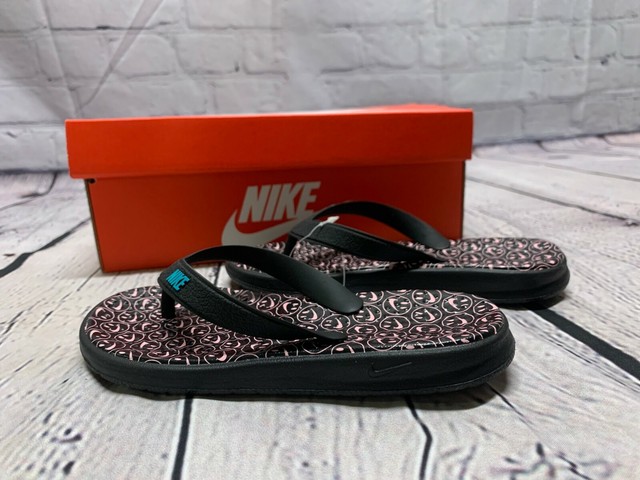 Nike Women's Comfort Slide Sandals ($35) liked on Polyvore featuring shoes, sandals, black 