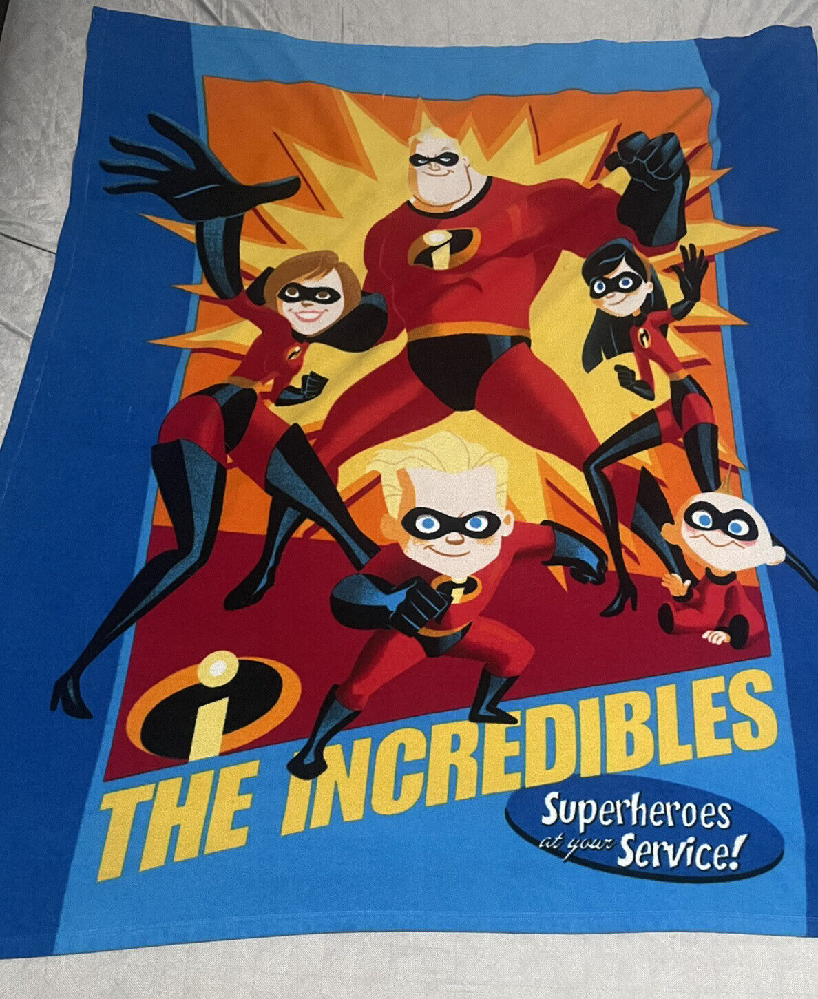 The Incredibles Blanket, Superheroes at your Service, Disney Store. Soft,  Pixar | eBay