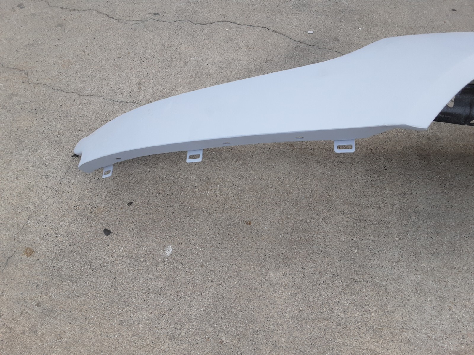 Aston Martin Rapide  Left Fender 2010-2019   AD43-F16006-AA OEM  NON DAMAGEd