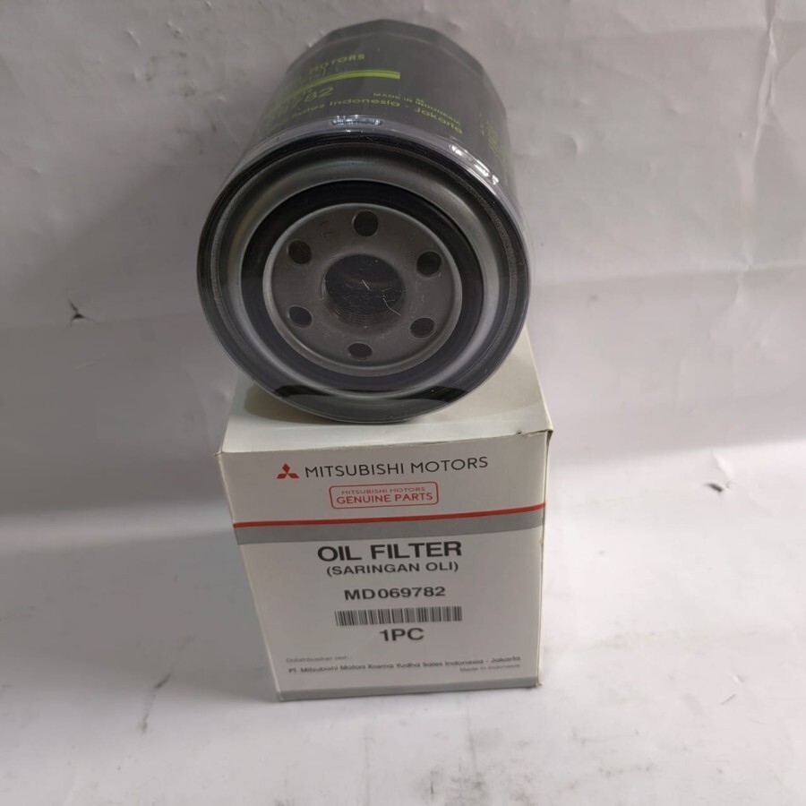 NEW MD069782 Oil Filter Fits For Mitsubishi L300 | eBay
