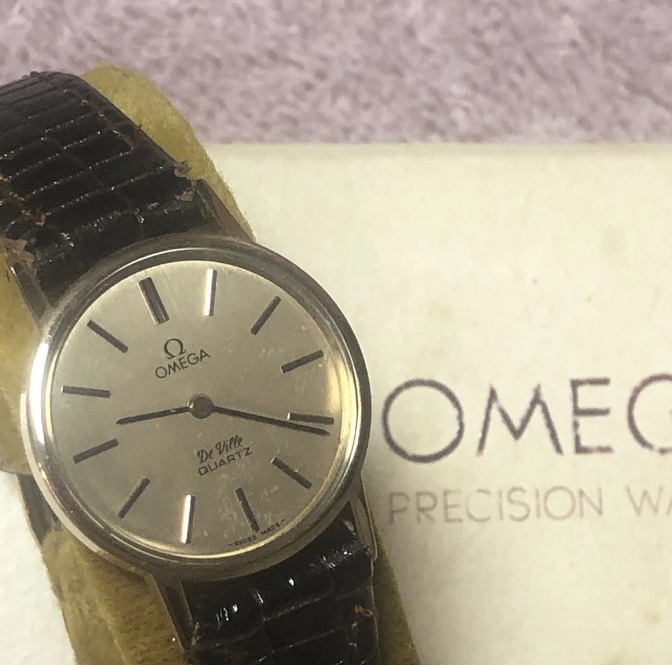 Omega Ref 591.0044/Cal. 1351 De Ville Women’s Quartz Quick Set 24mm Watch. 4-P/R - Image 2 of 4