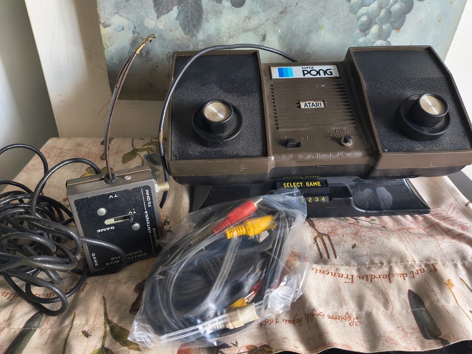 The Atari Super Pong C-140 is a rare, working single-purpose pong console from 1976 — a genuine piece of video game history that still plays.