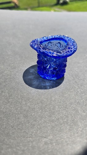 Vintage Fenton Glass Top Hat Toothpick Holder Daisy Button Pattern Made in USA - Picture 4 of 8
