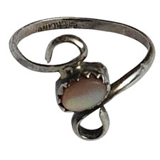 Vtg Native American Sterling Silver Green Turquoise Southwestern Ring Size 6.5