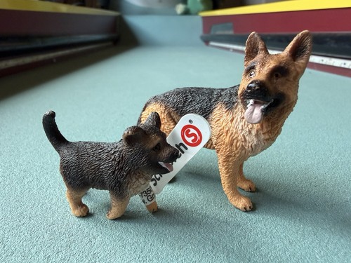 Schleich 16831 German Shepherd + 16832 Puppy Figure Pet Working Baby Dog Toy