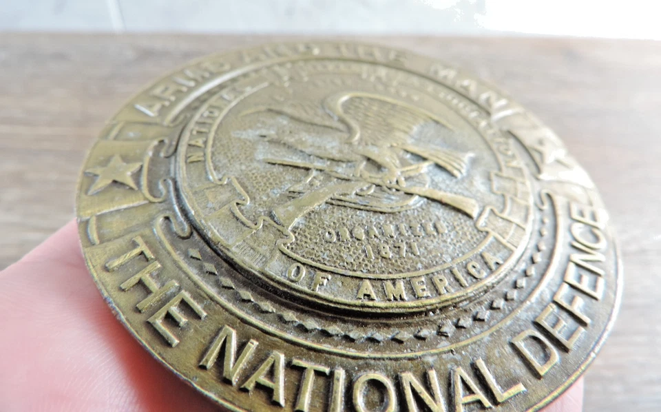 Hebilla de cinturón NRA "Arms And The Man The National Defense" de Indiana Metal Craft Foto 3 de 3