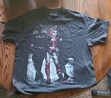 Batman Harley Quinn Police Black Graphic Tee T-Shirt - Men's Size L