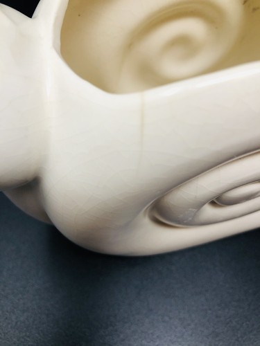 Set of 2 Vintage USA Pottery Cream Snail Planters - Picture 9 of 12