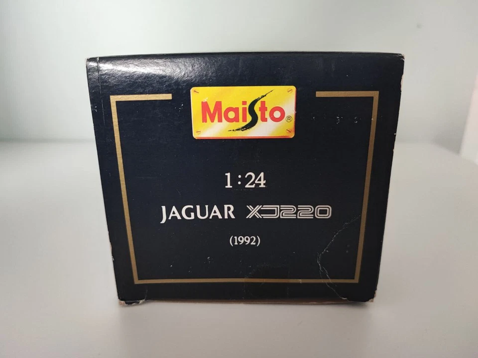 MAISTO Jaguar XJ220 1992  1/24 Codice: 31907 - Immagine 4 di 4