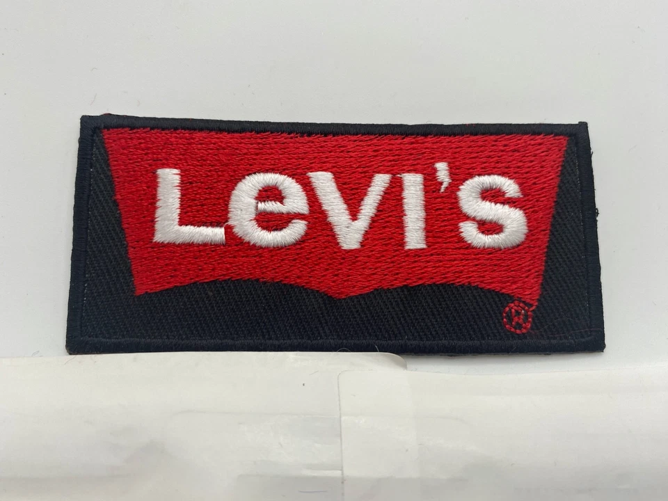 LEVI'S NEW EMBROIDERED COMPANY IRON ON NAME PATCH TAG