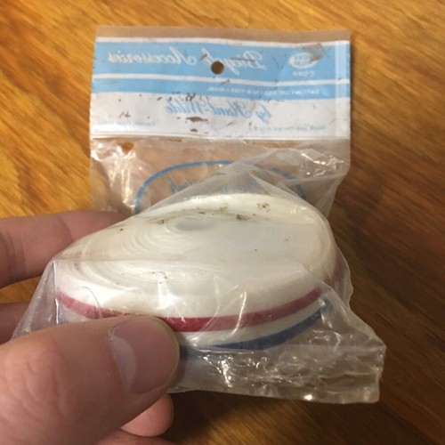 HUNT WILDE HANDLE BAR TAPE LARGE WHITE RED BLUE SCHWINN BICENTENNIAL VINTAGE NOS - Picture 4 of 4