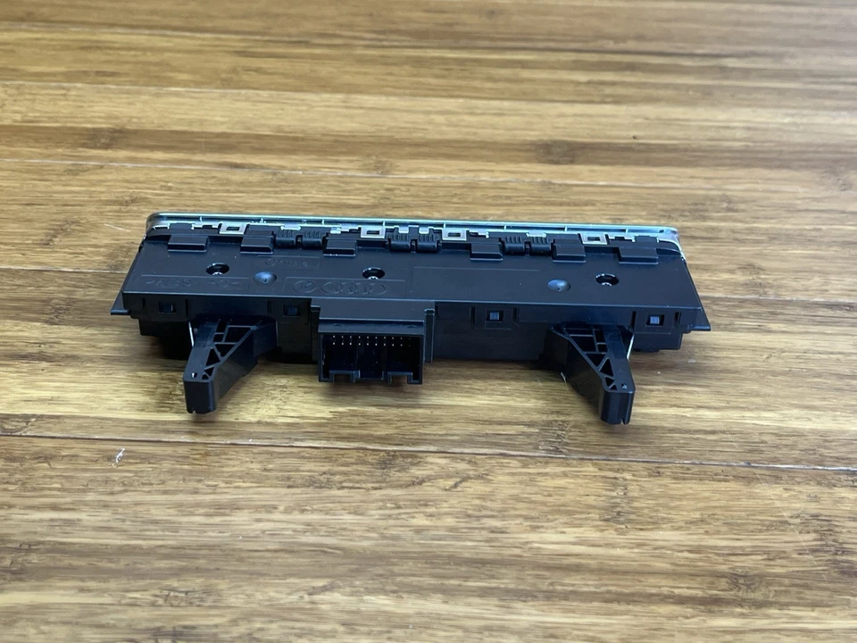 Conjunto de interruptor múltiple Audi S3 2022-2024 unidad selección control de peligros OEM Foto 4 de 4