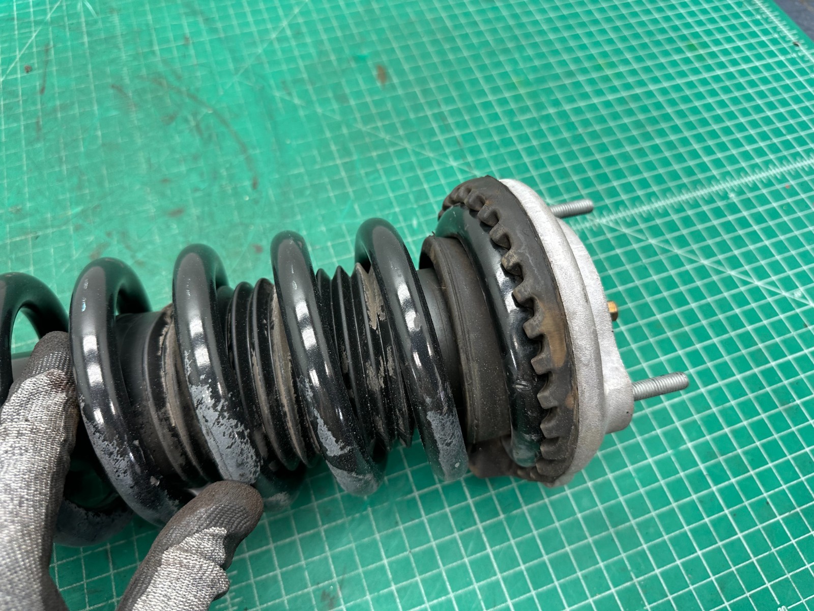14-24 MASERATI GHIBLI - FRONT LEFT OR RIGHT SHOCK ABSORBER STRUT W/ SPRING OEM