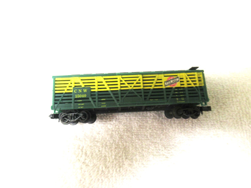 N SCALE LIFE LIKE CNW#15040 NORTHWESTERN 40' CATTLE STOCK CAR MADE CHINA AS IS