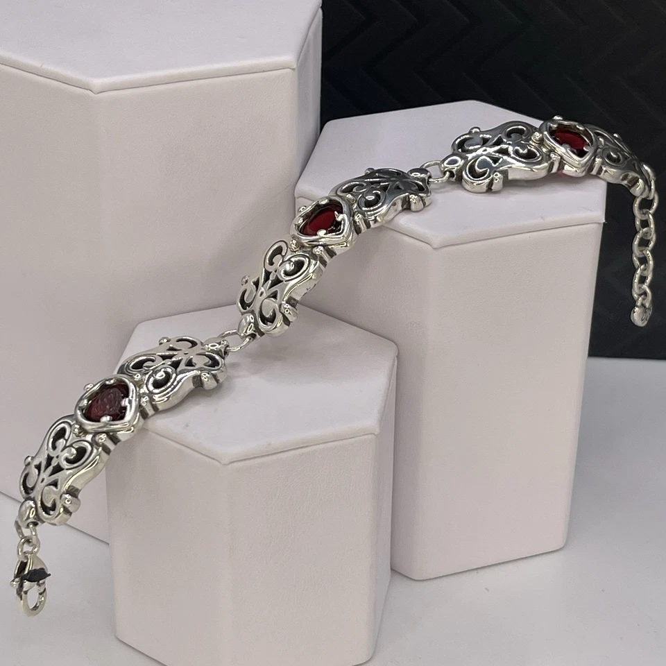 Brazalete Brighton Endless Love Heart Link Cristal Rojo Plata Pergamino Ajustable Foto 2 de 4