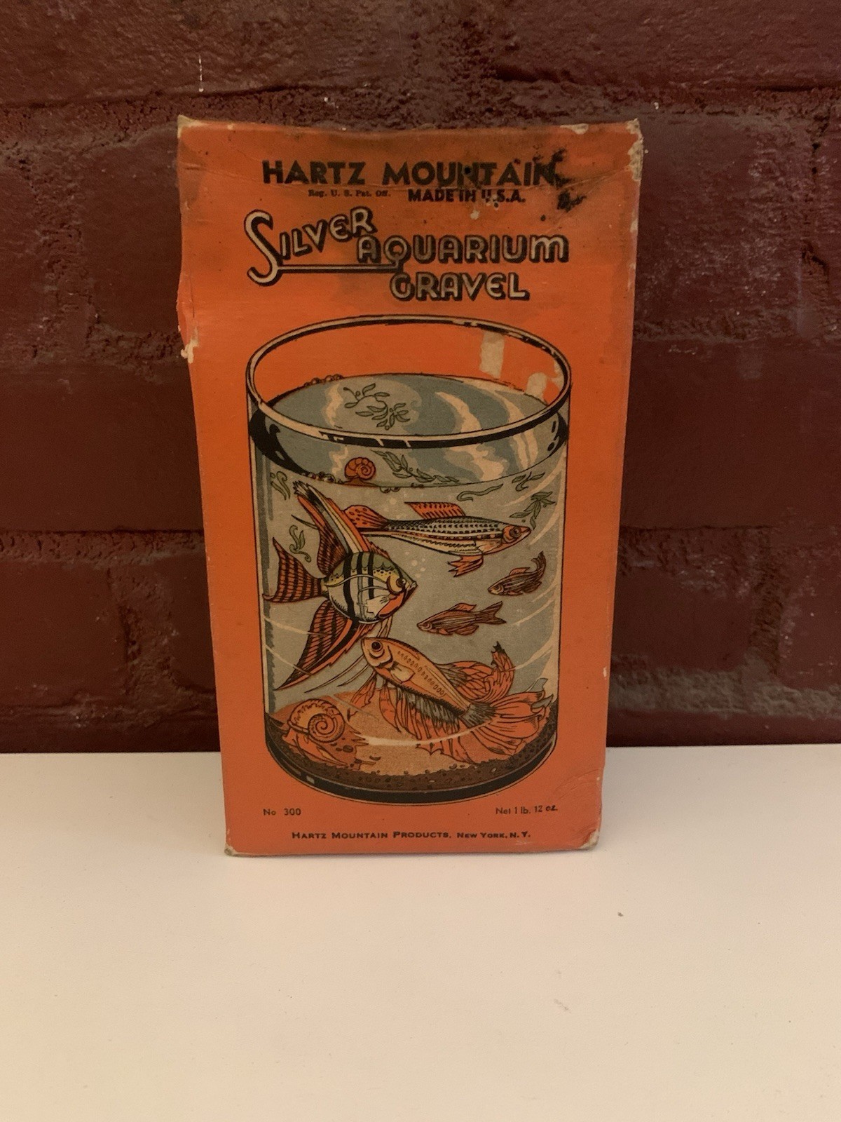 Vintage HARTZ MOUNTAIN Silver Mountain Gravel Box ~ Pet Supp
