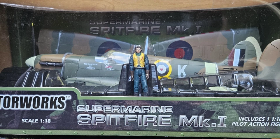 MOTORWORKS / ULTIMATE SOLDIER WWII SPITFIRE MK I CALL LETTERS NKK 1:18 SCALE MIB - Image 2 of 4