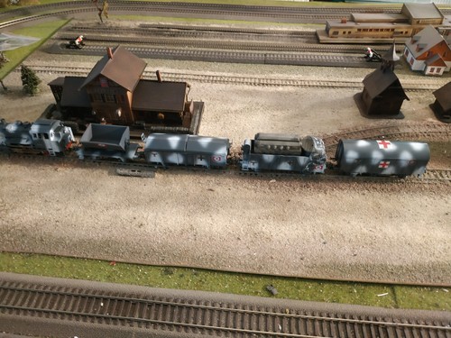 MARKLIN - Märklin, WWII MILITARY STEAM ENGINE 89006 WITH FOUR WAGONS, SCALE HO - Picture 15 of 17