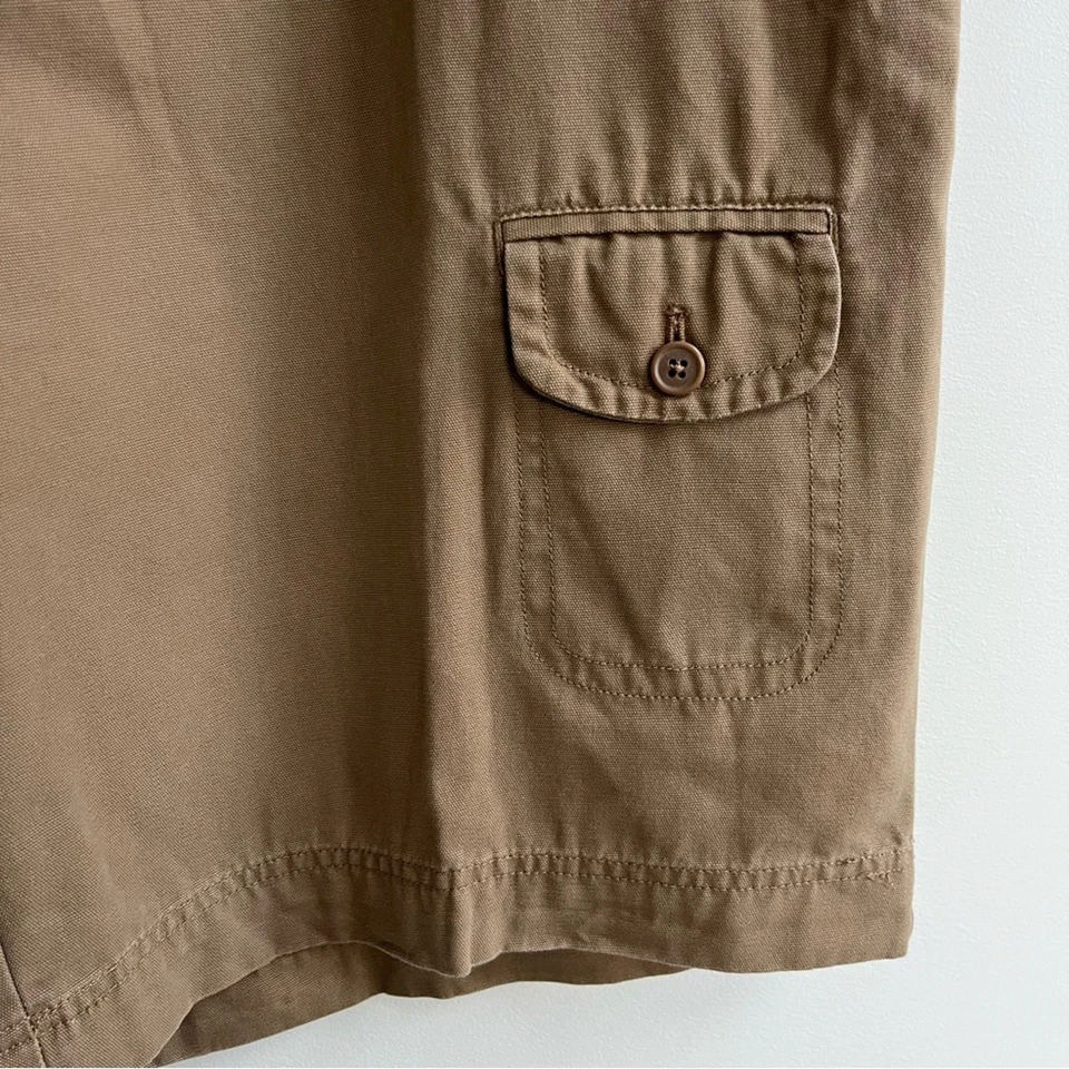 Basic Editions Women's Cotton Khaki Cargo Pocket High Rise Bermuda Shorts 16 - Image 4 of 4