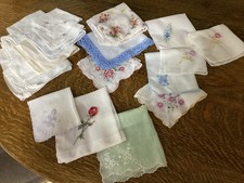 Vintage 23 Women  s Handkerchiefs Plain  Floral-VGC-Variety Of Sizes