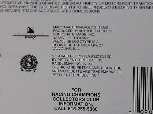 DAVEY ALLISON #28 HAVOLINE TEXACO 1993 RACING CHAMPIONS 1/64 DIECAST CAR - Picture 17 of 19