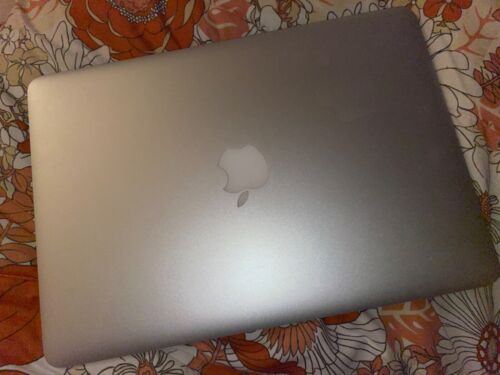 Apple MacBook Air (13 inch, early 2015) silver 8GB core i5