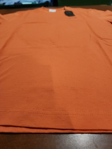 Greg Norman Shark Men's MEDIUM S/S Orange Embroidered Pocket T-Shirt NWT. SB21 - Picture 2 of 9