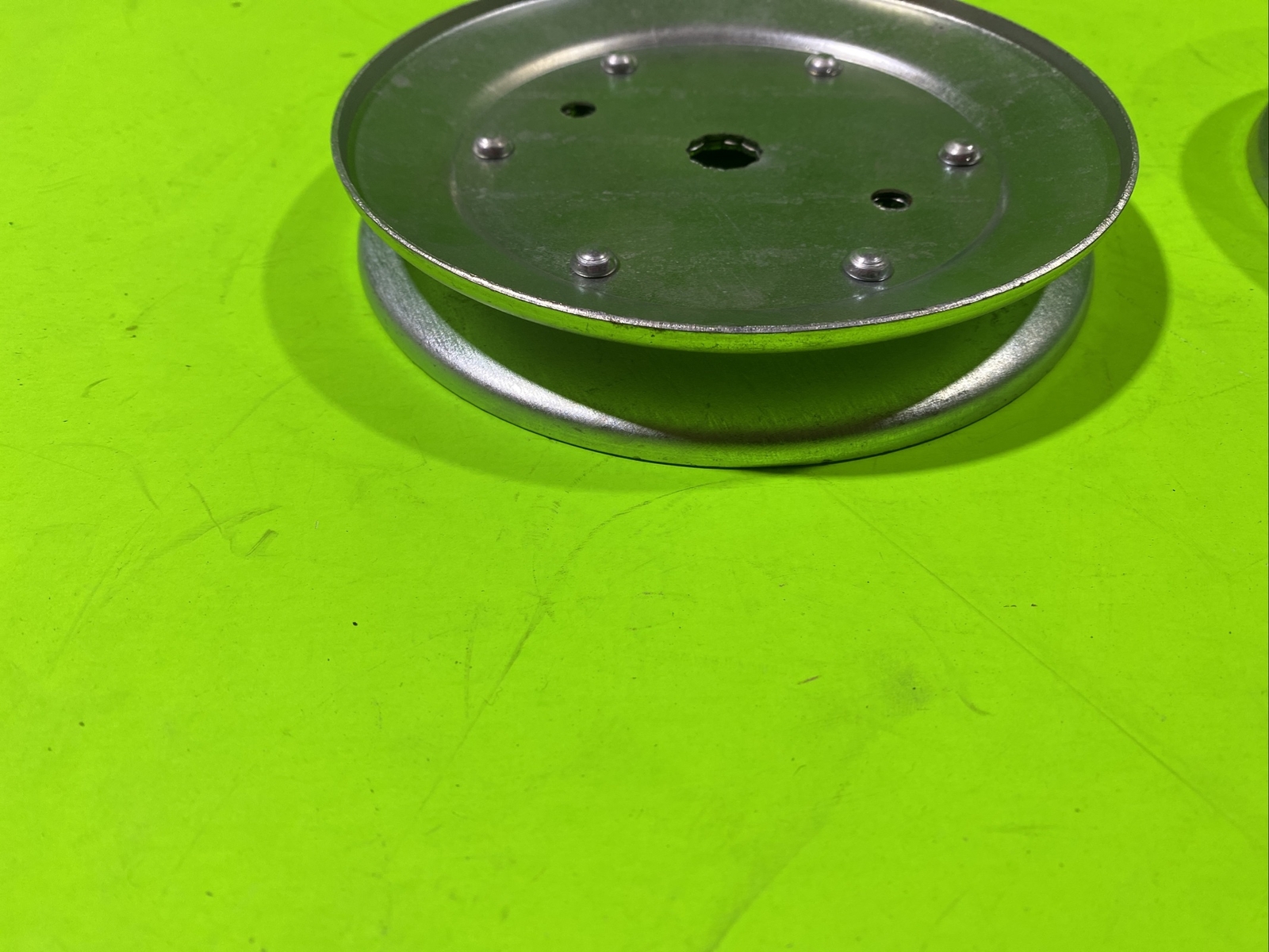 Husqvarna Drive Pulley 532195945 Set of 2 Spindle drive pulleys eBay