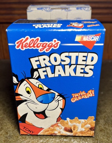 2002 Terry Labonte Frosted Flakes 1/64 In Cereal Box ACTION - Picture 2 of 2